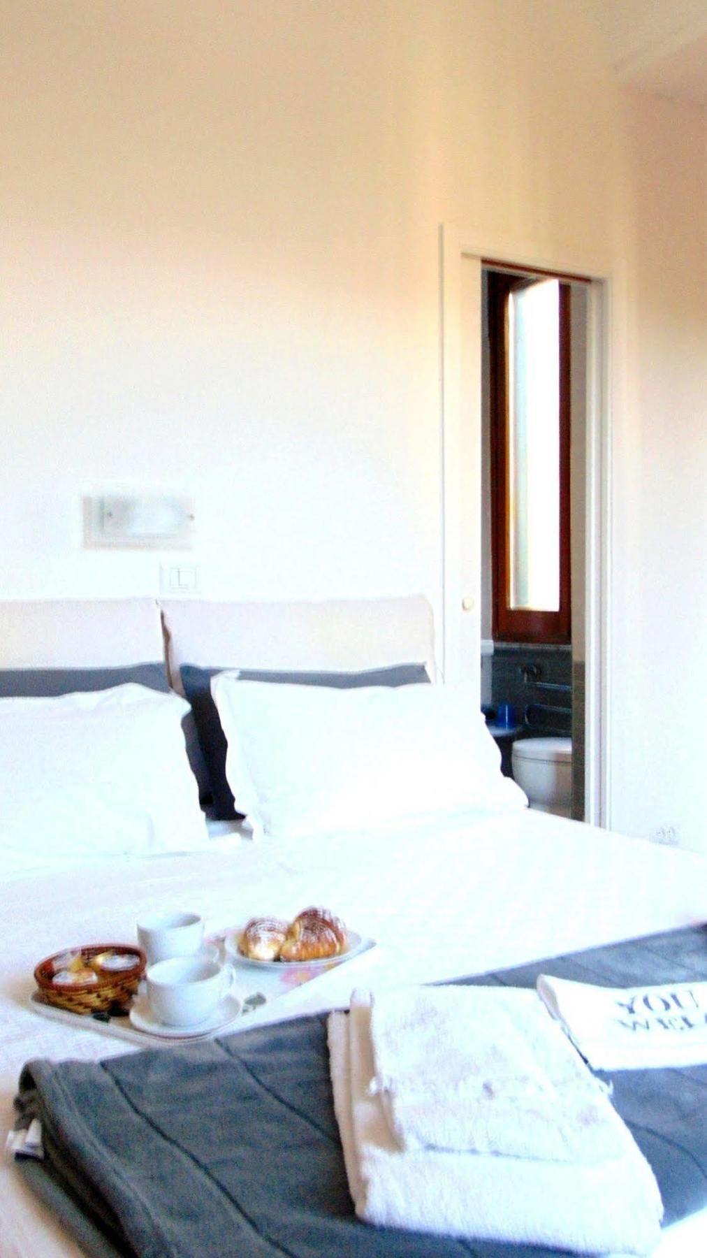 Emi'S Guest House Рим Экстерьер фото